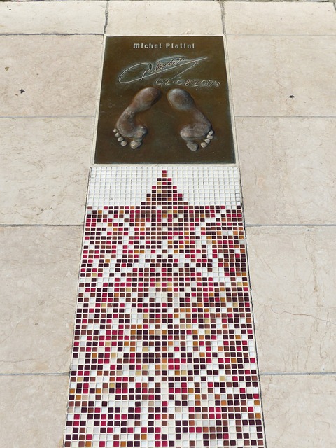 及對於爭奪 及對於爭奪